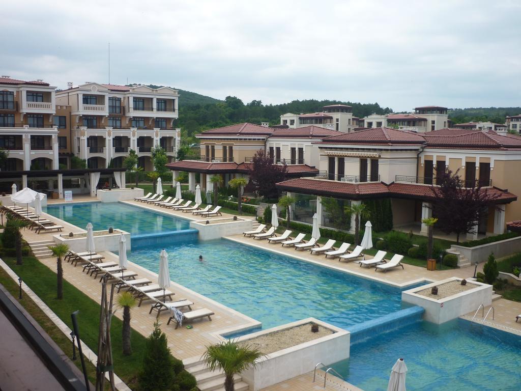 Ganozliev'S Apartments In Kavatsi Area 索佐波尔 外观 照片